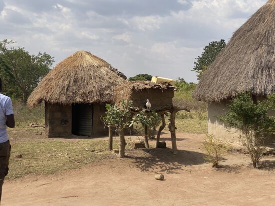 Hier lebt Philipp—für ihn haben wir zu Weihnachten eine Matratze gekauft…
