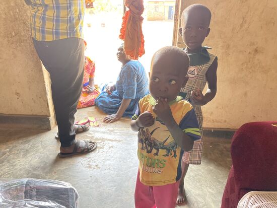 Sie alle machen große Augen und können es kaum fassen, was sie sehen.