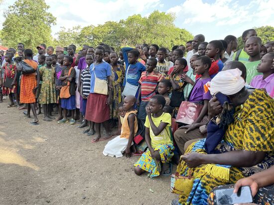Alle warten auf den Anpfiff