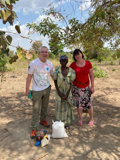 Sie ist sehr bescheiden und bedankt sich immer wieder