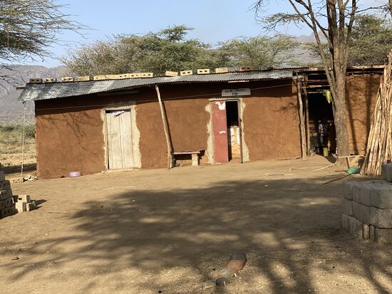 Hier einmal ein Haus mit festen Wänden.