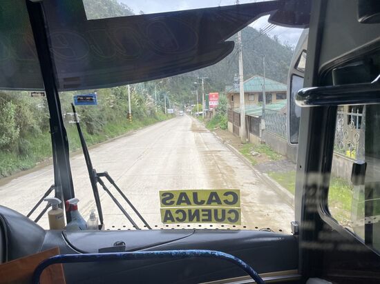 In den Bergen regnet es noch.