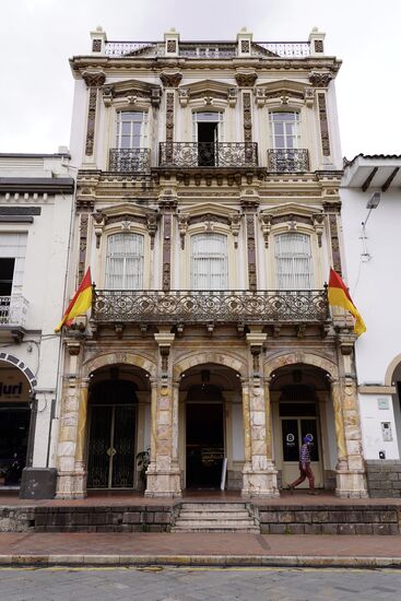 Auch hier ist der Baustil des 19. Jahrhunderts wiederzuerkennen.