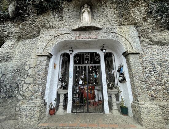 Hoch zum Höchsten Punkt - über 2.600 Meter - da merkt man schon, dass die Luft hier dünner ist.