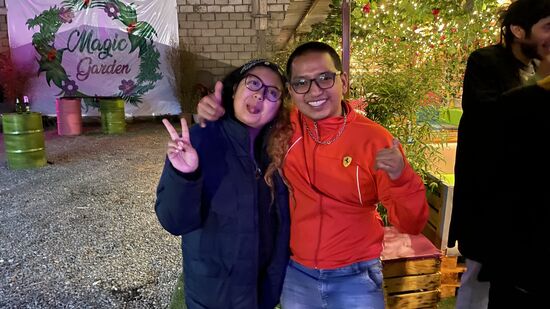 Dieses nette Paar aus Ecuador lernen wir an diesem Abend kennen. Sie sind beide sehr nett, studieren hier in Amato.