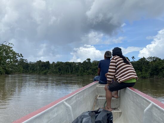 Dann gehts weiter, immer begleitet von dunklen Wolken und immer wieder Regengüsse