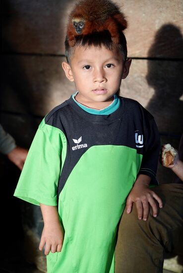 Steht ihm das VFL-Shirt nicht gut?