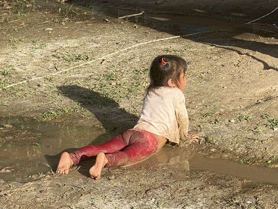 Da hat eine das Baden in einer Pfütze entdeckt….