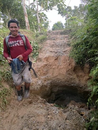 Der hat auch ganz schön getankt—da wäre der Führerschein in Gefahr—wenn er einen hätte…
