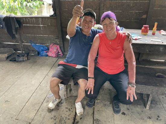 Lenin hat Mitleid mit mir und zaubert eine Tinktur aus einer Tabakpflanze und Wasser