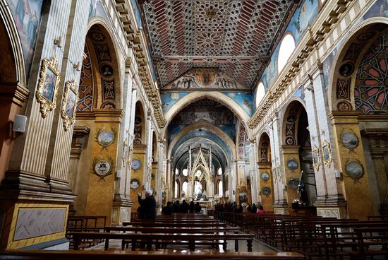 Obwohl Montag ist, findet hier ein Gottesdienst statt