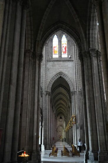 Beeindruckende Säulengänge …