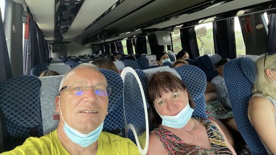Heute haben wir einen besonders bequemen Bus für die kurze Fahrt von 1,5 Stunden