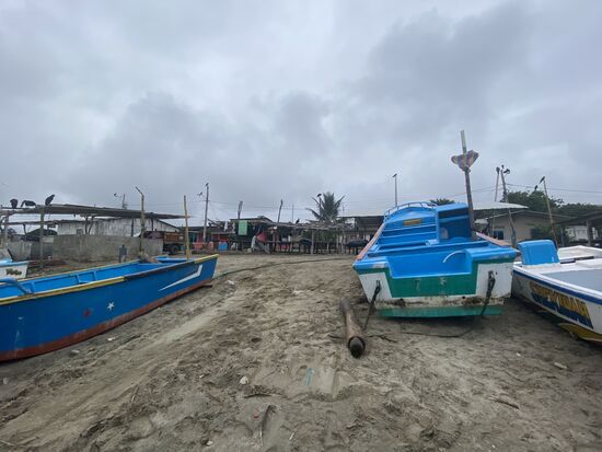 Es sind hier unglaublich viele Fischenboote