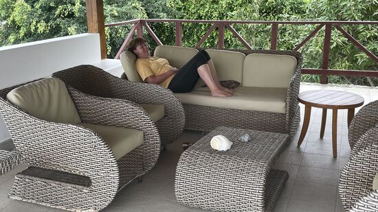 Ich mache es mir bequem und Thomas fotografiert