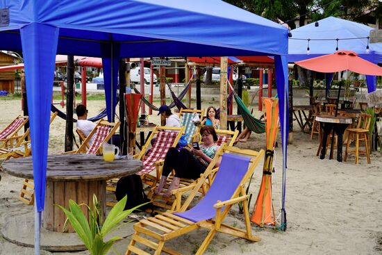 Überall ist es sehr leer—das liegt auch an den Streiks und weil die Straßen gesperrt sind