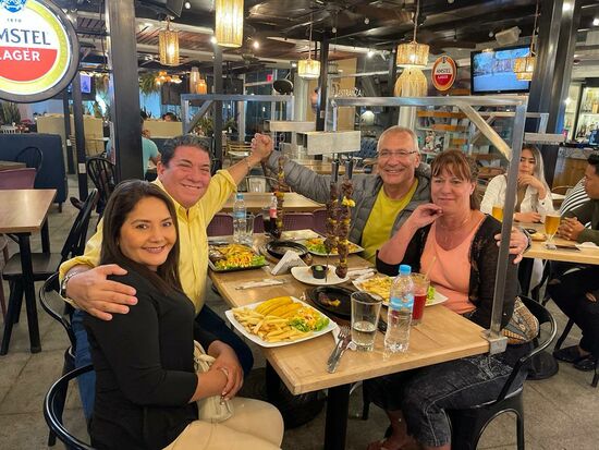 Wir haben einen netten Abend.