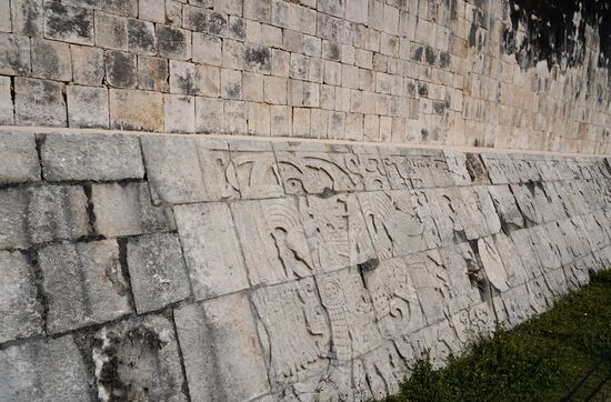 Viele Inschriften sind noch sehr gut erhalten und geben Auskunft über die Spielregeln.