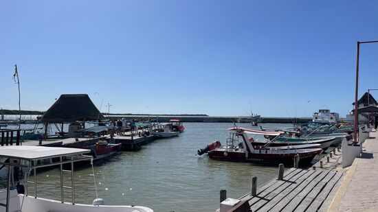 Da hinten ist der „Holbox express“