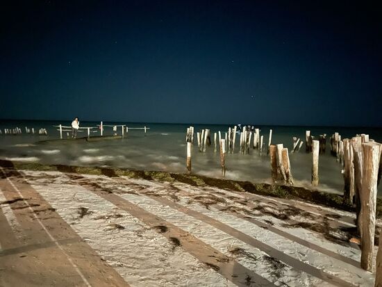 Der Strand und das Meer sind herrlich!  Hier gibt es noch keine Strandverkäufer oder irgendwelche anderen „Verfolger“