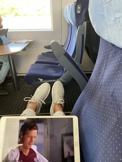 Alles gut:- lediglich meine reservierten Sitzplätze sind weg—aber es gibt reichlich freie Plätze und ich kann es mir gemütlich machen 