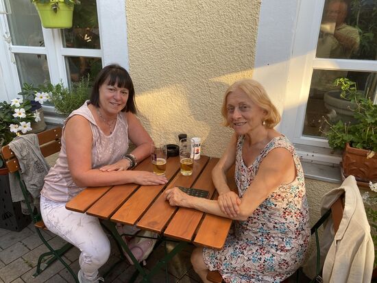 Zum Abschluss kehren wir bei „Likavitos“ ein— einer gemütlichen  griechischen Taverne