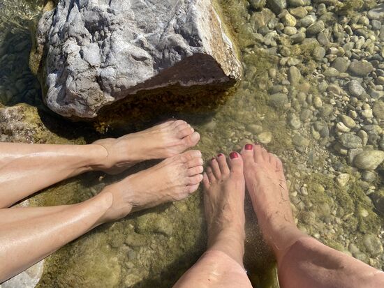 Auch wir genießen kurz das kühle "Nass"