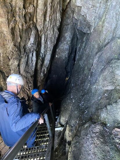 ...und wieder hinab...