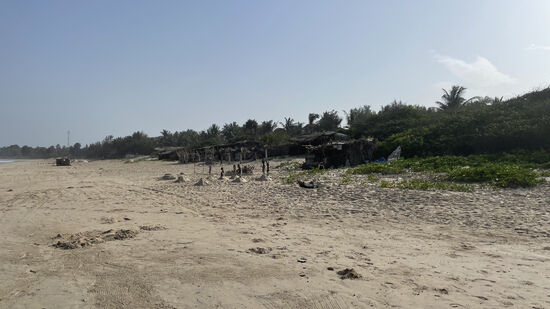 Und dort wieder viel Müll—er könnte aber tatsächlich schön sein!