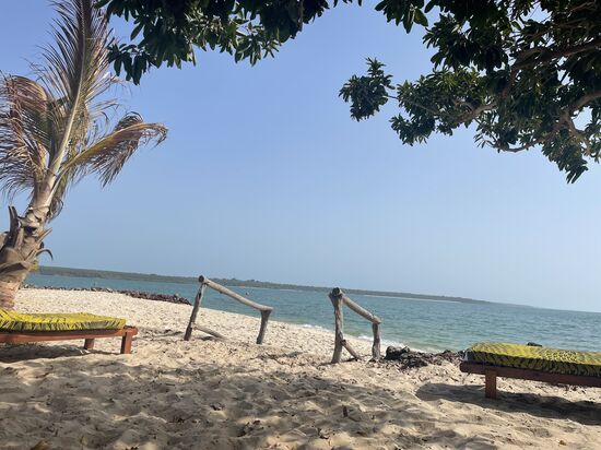 Einige paddeln etwas auf Meer hinaus…