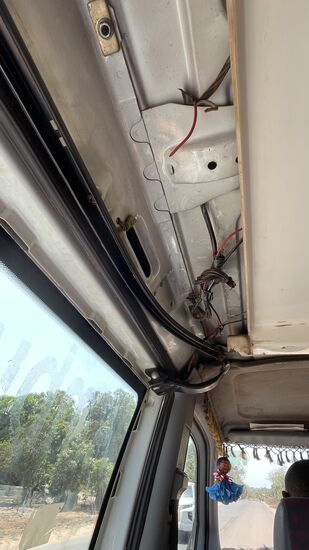 Kein Oma-Griff zum Festhalten vorhanden—so wird man auch öfter hin- und hergeschleudert