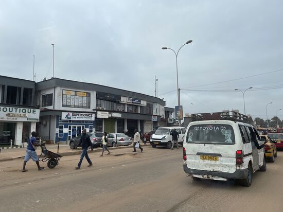 Es gibt auch eine Mall