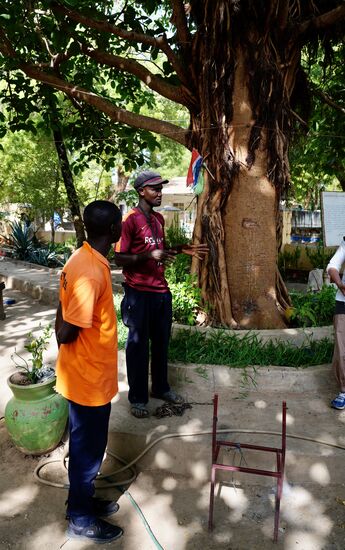 Unser Guide zeigt uns noch alle Größen der originalen Ketten: die größten für die Männer, die mittleren für Frauen und es gab sogar ganz kleine für Kinder