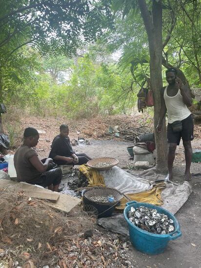 Männer sind eher selten dabei—ihre Aufgabe ist das fischen in den Nächten