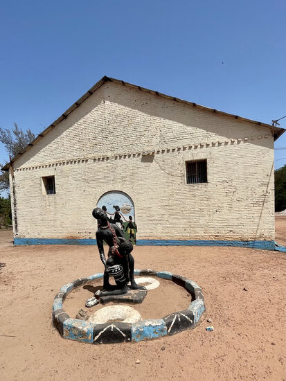 Wir fahren weiter nach „Juffureh“ - hier ist Kunta Kinteh geboren und es gibt ein kleines Museum