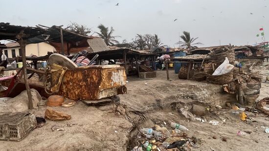 Müll, Dreck und Gestank begleiten uns auf Schritt und Tritt