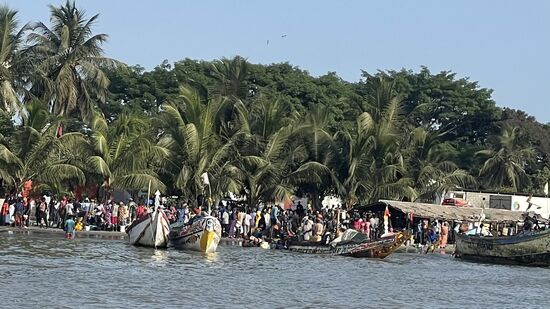 Die wollen auch noch alle in die Boote