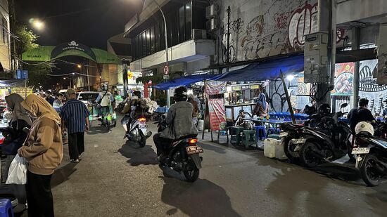 Eine Imbissbude neben der anderen..