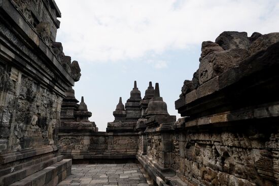 Gebaut wurde es vermutlich vor dem 8.Jhd während der Sailendra-Dynastie