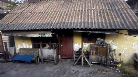 Die Fahrt gibt viel Einblicke in das Leben der Indonesier.