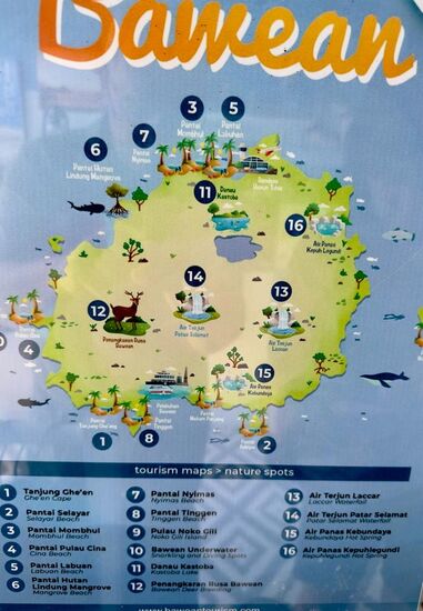 Diese Karte fotografieren wir gleich mal ab und schauen uns unsere Ziele an: zuerst möchten wir den Wasserfall „Air Terjun Laccar“ besuchen