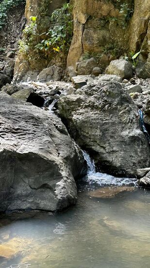 Wir bleiben nicht lange, es stehen noch ein paar Ziele auf unserer Liste und es ist schon fast 14 Uhr