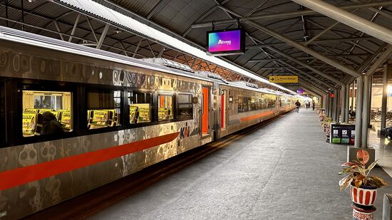 Pünktlich startet der Zug