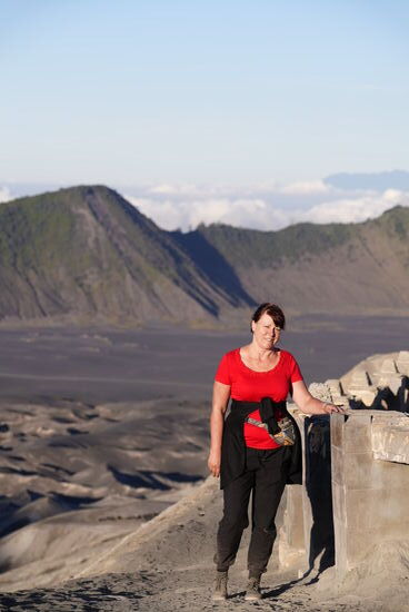 Hier oben ist die Luft schon recht dünn und es müffelt intensiv nach Schwefel