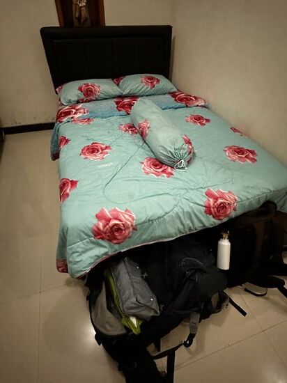 Back to the 70ties…
Unser witziges Bett im sonst katastrophalen Homestay—