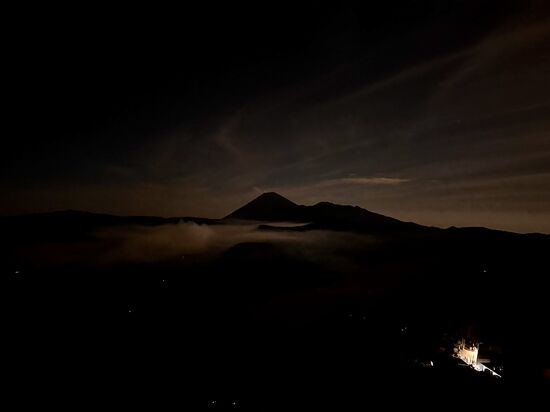 Zwischendurch immer mal wieder ein Blick auf die Vulkane…