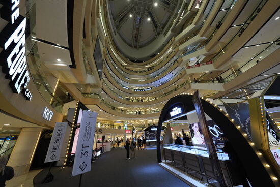 Und dann gibt es hier noch SO eine Mall …...