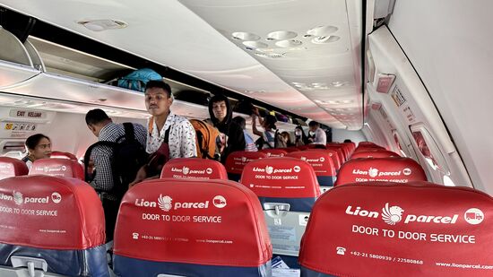 Die Maschine hat wirklich schon bessere Tage gesehen. Gute Reinigung und Wartungen lassen hier zu wünschen übrig…