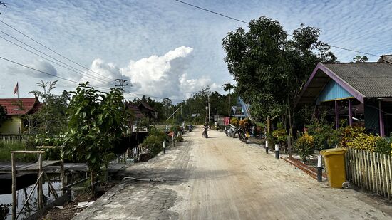 Tja—warum besucht man während der Tour dieses Dorf?