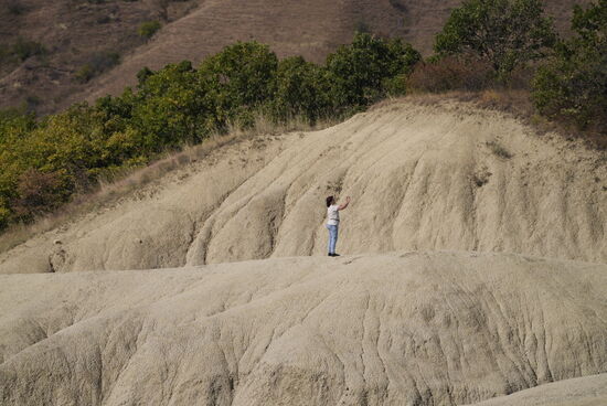 Erst stehe ich allein und mache ein Selfie ….
